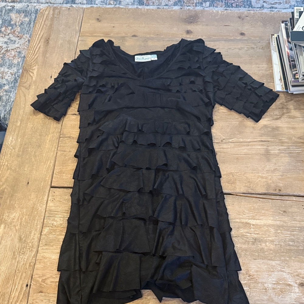 Patchington Elegant Black Top